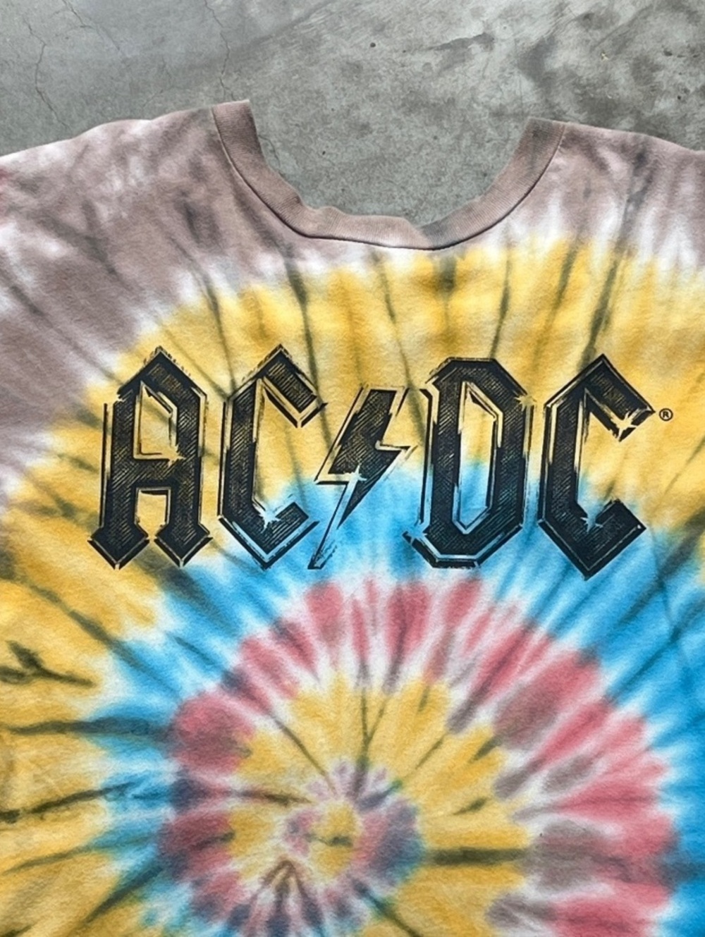 ACDC Preowned Large Tie Dye T-shirt